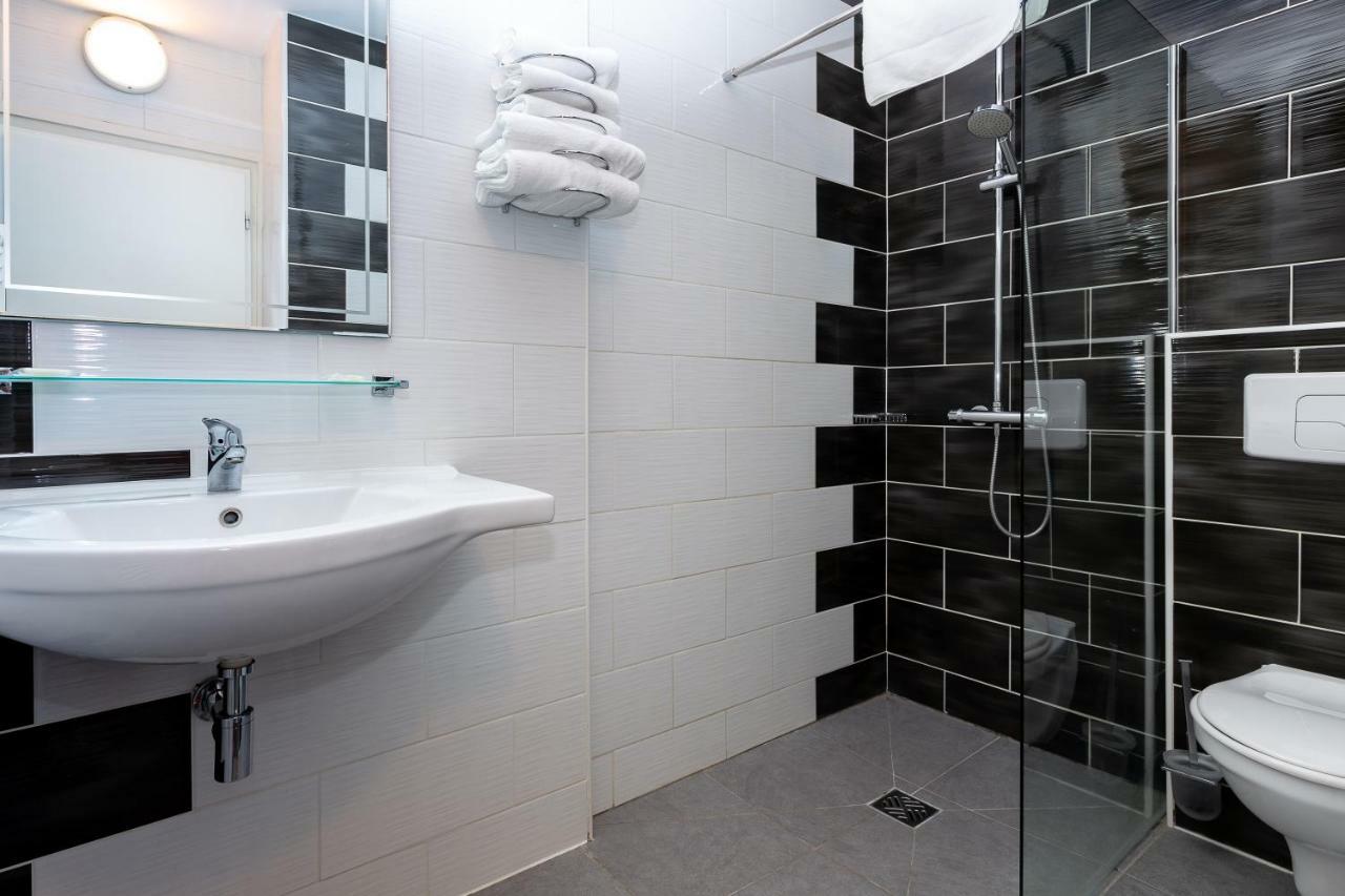 Logis Hotel Le Rond Point Soorts-Hossegor Dış mekan fotoğraf